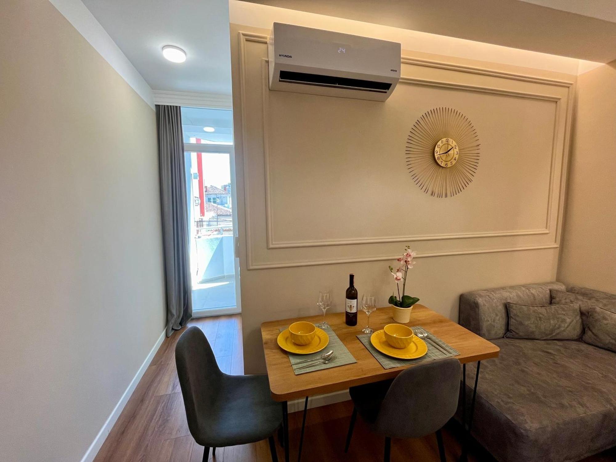 City Center Cozy Apartment Tirana Exterior photo